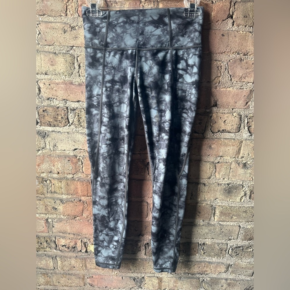 Athleta Black Tie-Dye Capris